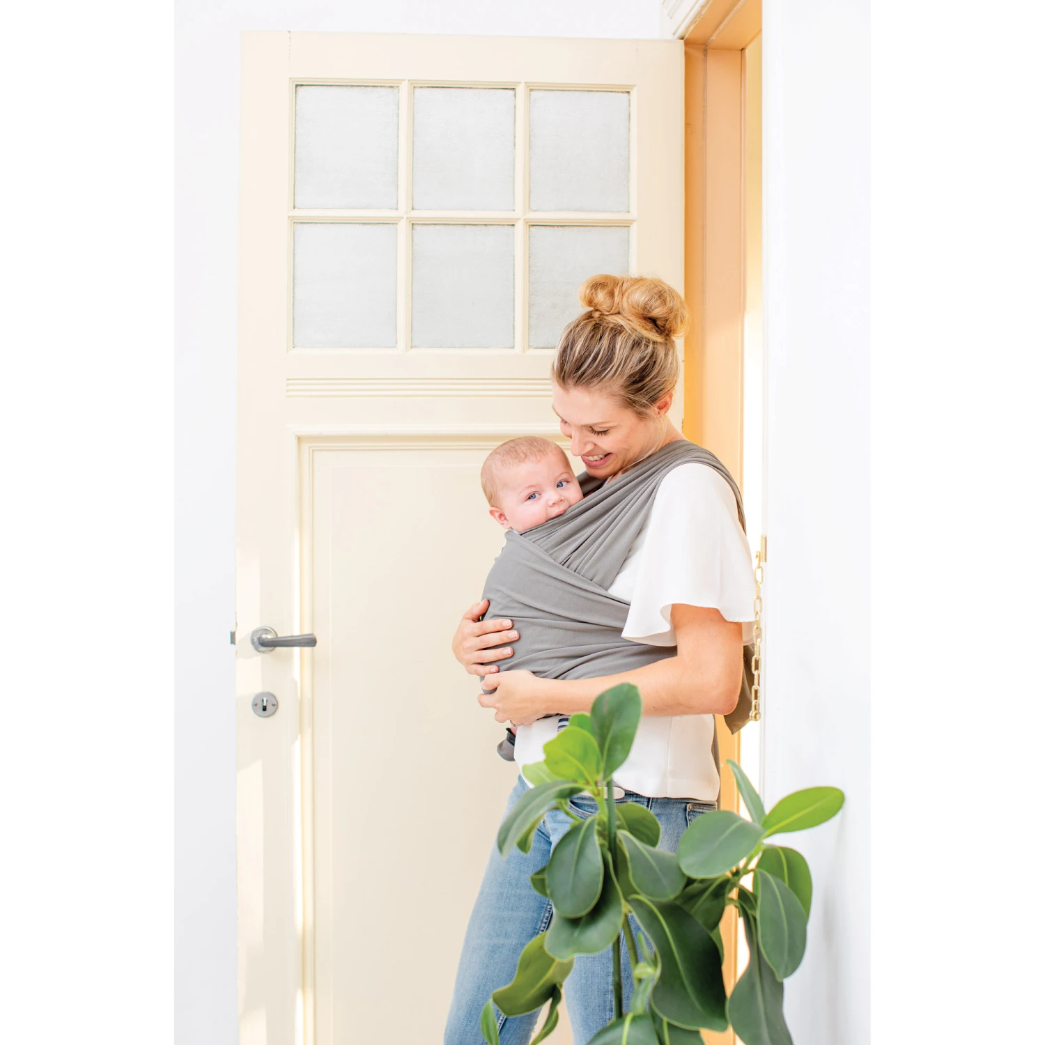 Écharpe De Portage Tricot-Slen Organic Extensible Bio Taupe 540 Cm De Babylonia 3 Écharpe De Portage Tricot-Slen Organic Extensible Bio Taupe 540 Cm De Babylonia – Image 3